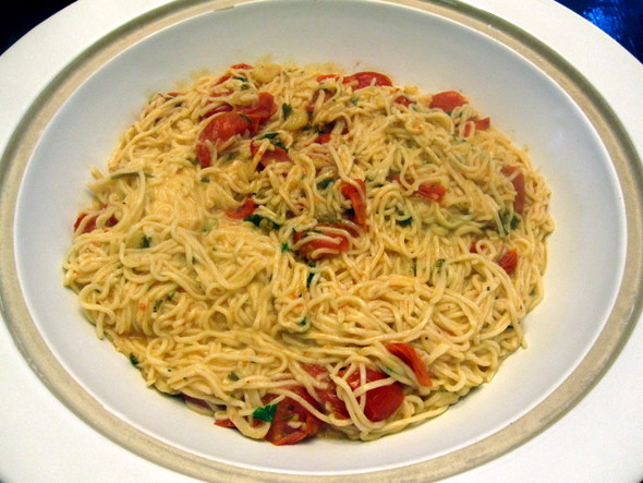 Homemade Roasted Garlic Spaghetti